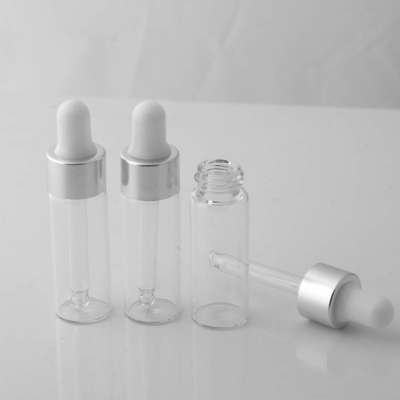 De zilveren Mini5ml-OEM van Etherische olieflessen ODM Flessen van het Glasdruppelbuisje